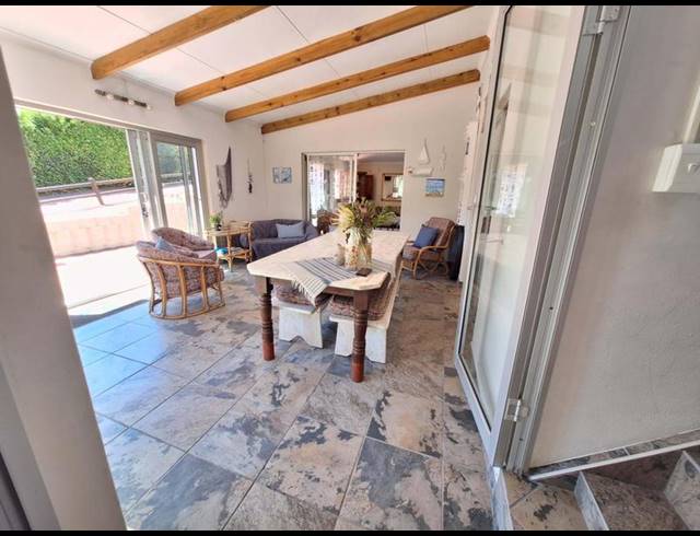 4 BEDROOM HOUSE FOR SALE IN DIAZ